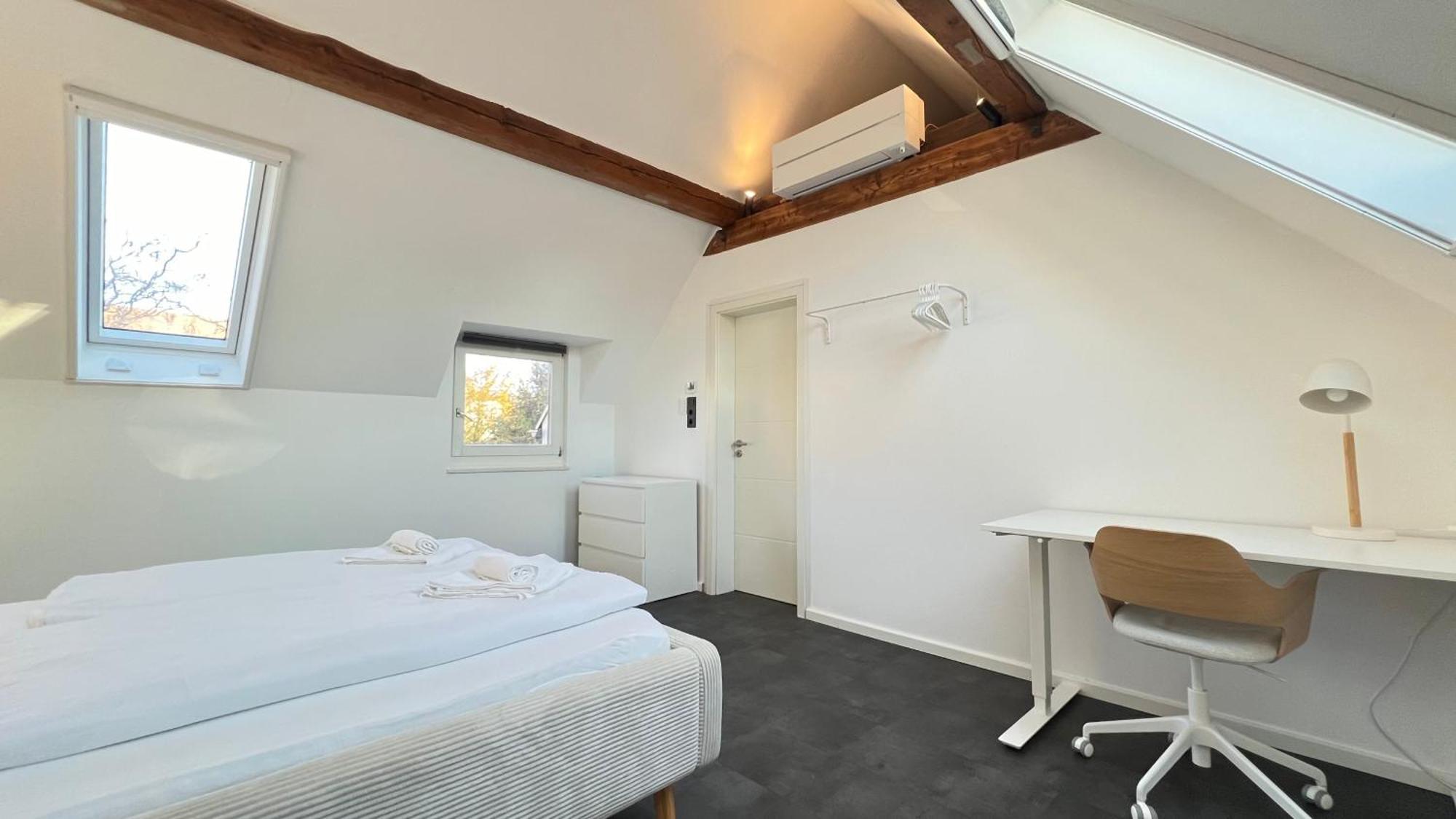 Ludwigshome - Zentrale Lage, Luxusbad, Workspace, Klima Ludwigsburg Buitenkant foto
